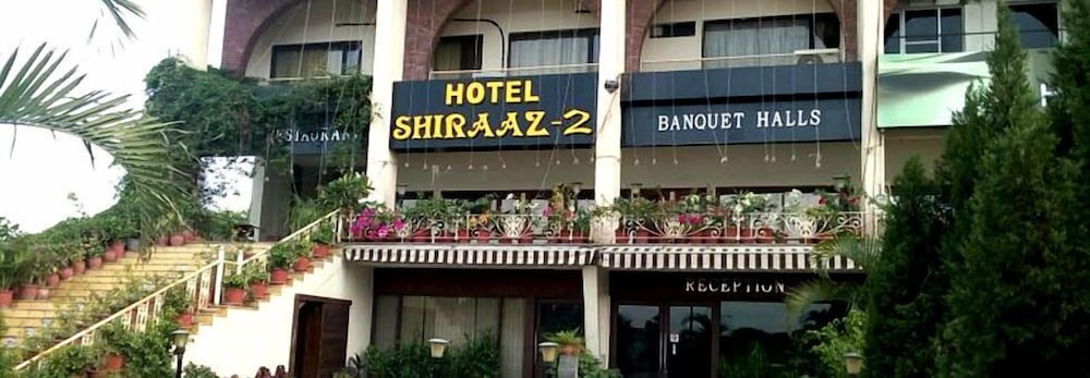 Hotel Shiraaz 2