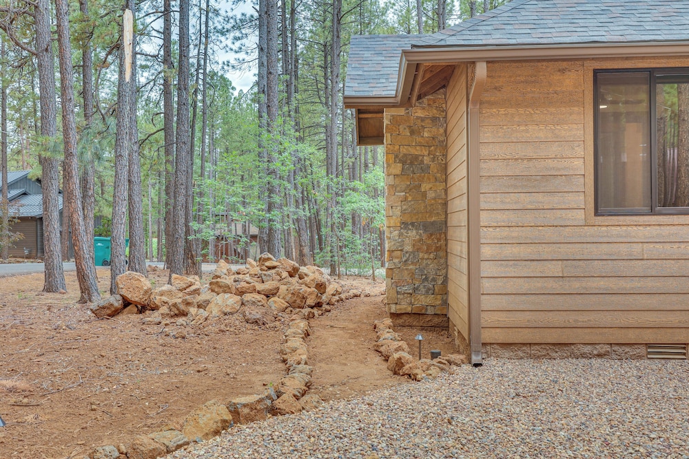 Contemporary & Cozy! Pinetop Country Club Casita