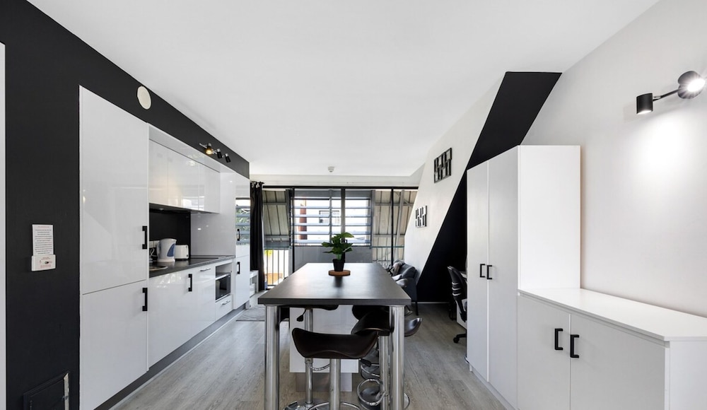 Cozy Loft Style Apartment