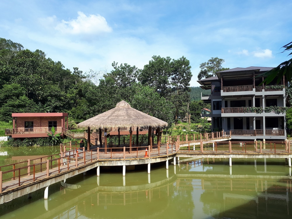The Acacia Retreat photo 1