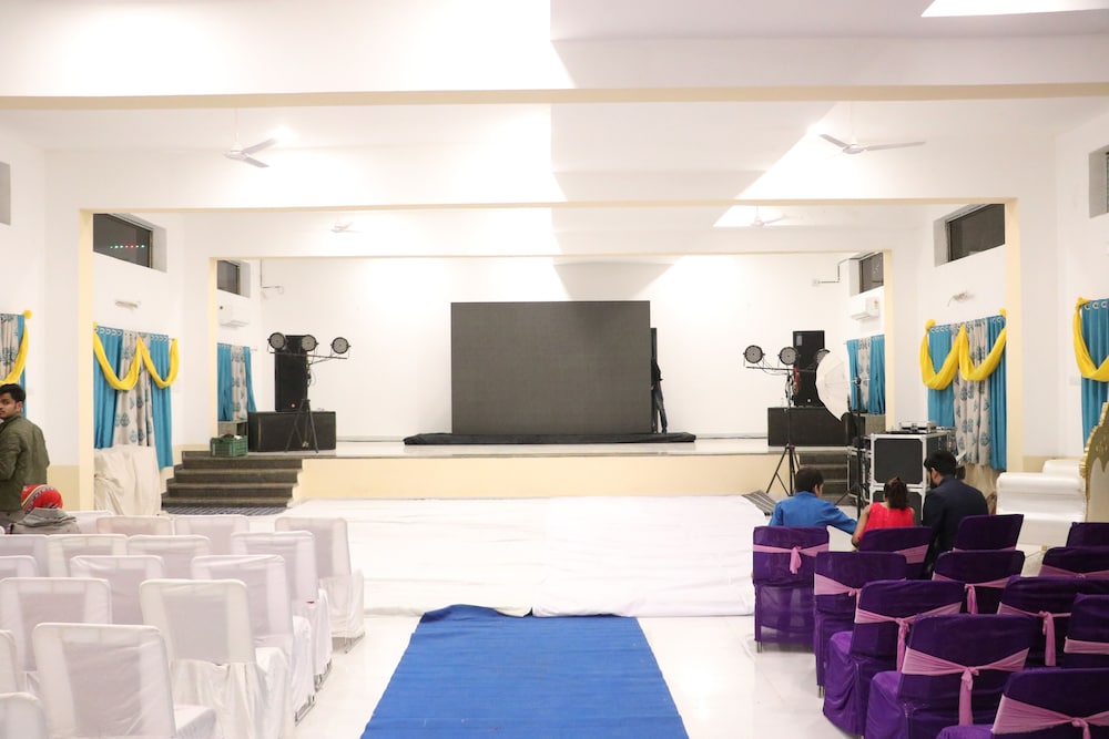Vijayam Resort