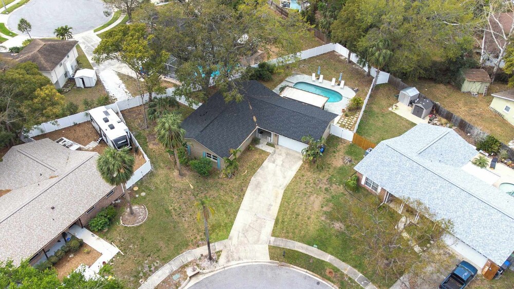 Bay Crest House Stay for 10!