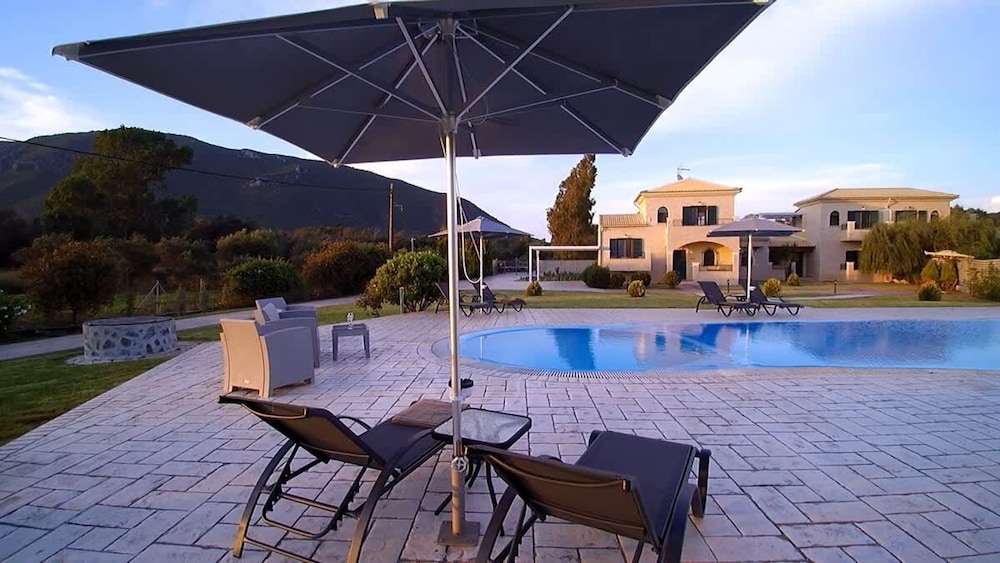 Corfu Villa Liostasi - Gaia Poolside Retreat