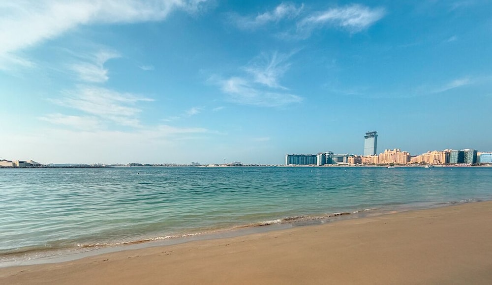 LUX The Atlantis View Luxury Beach Suite