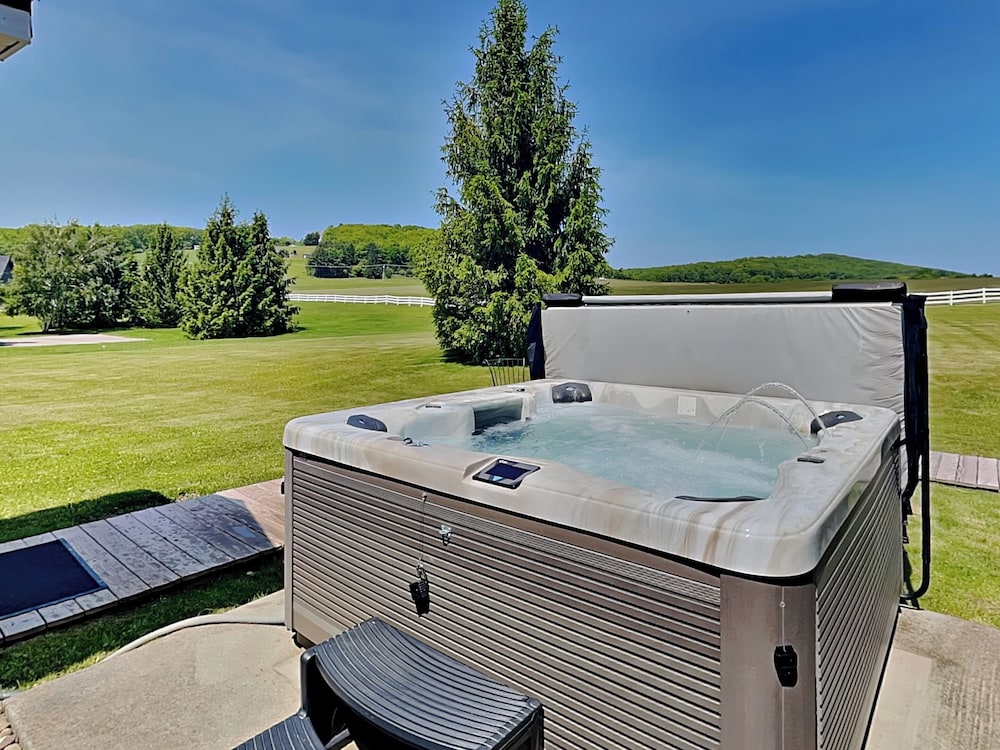 Dacha Verde by Taylor Made Deep Creek