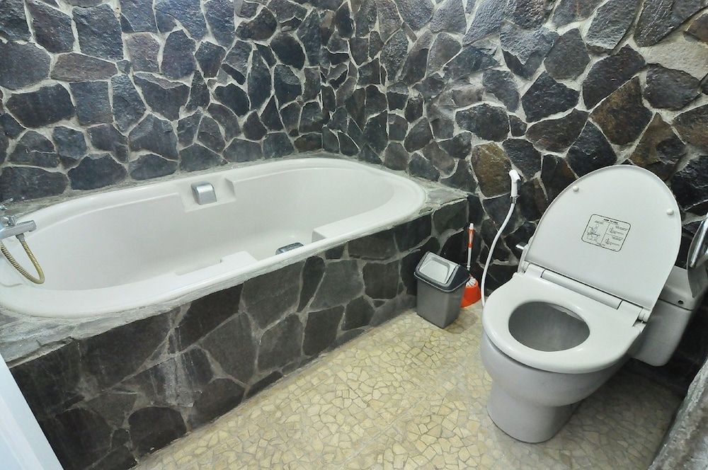 D'Java Homestay Unit Ambarrukmo 2 By The Grand Java