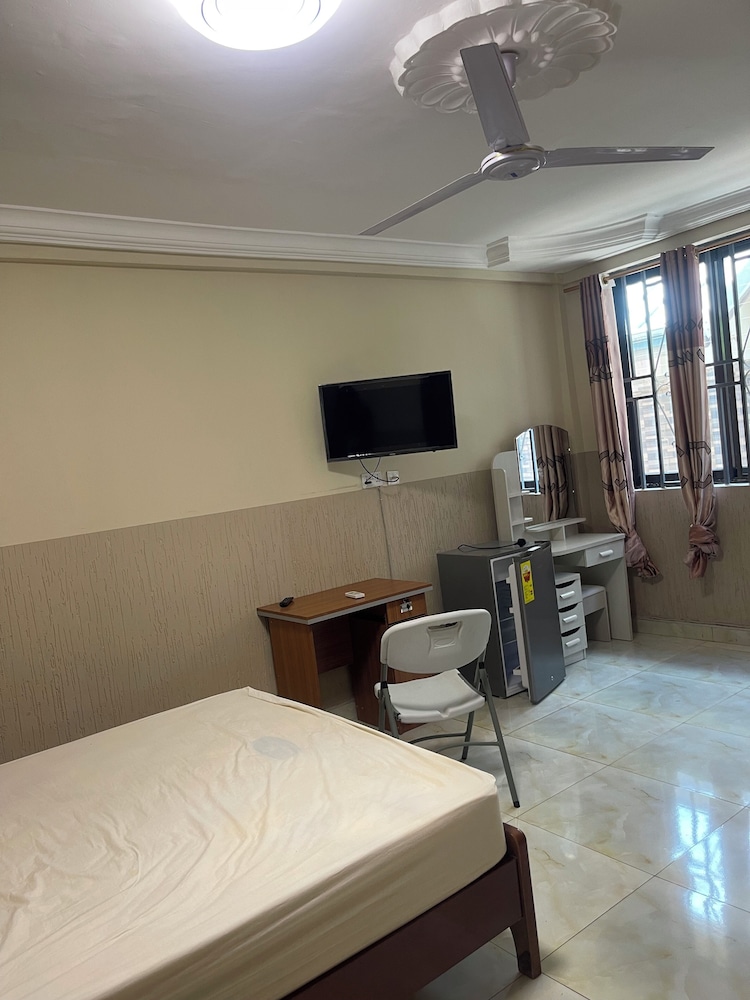 CRL Apartment 2