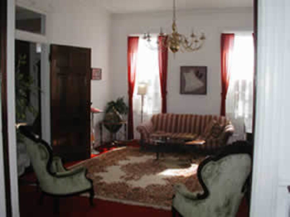 Herzog Mansion view 5