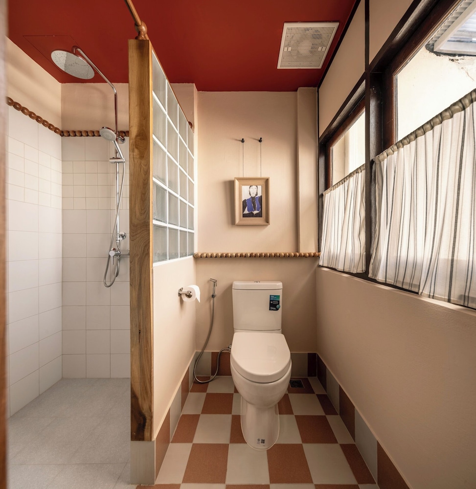 Blu Dock Restel Bangkok