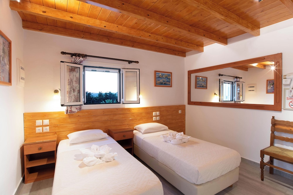 Room-third Floor With sea View Double or view 5