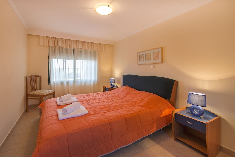 THERETRA KIOTARI VILLAS view 3