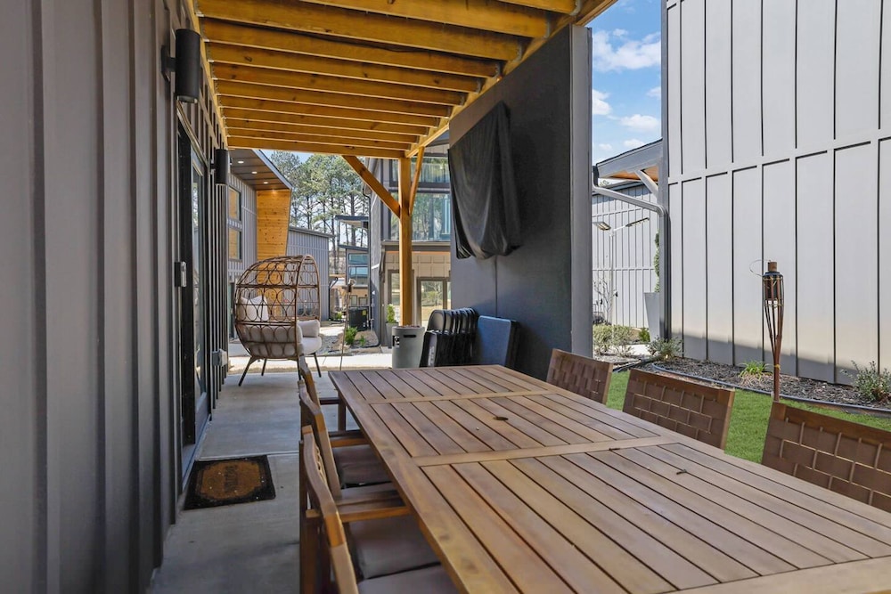 The Business Bungalow-5 Mins From Airport