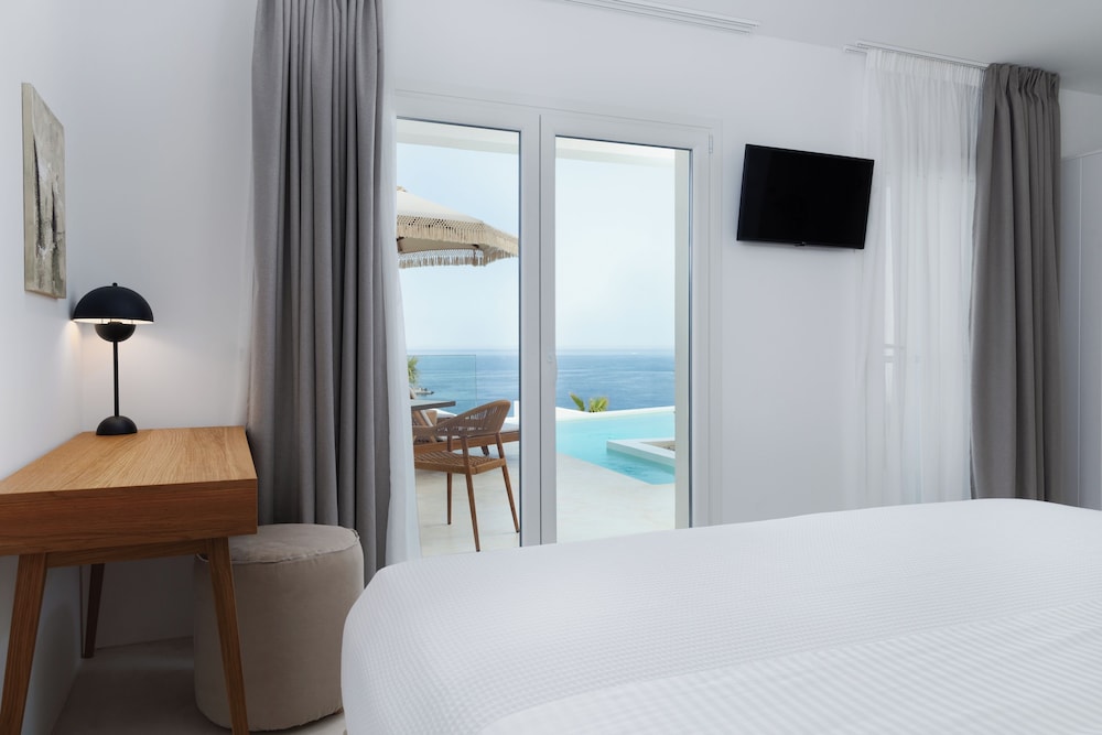 Golden Vista Suites by Explore Andros
