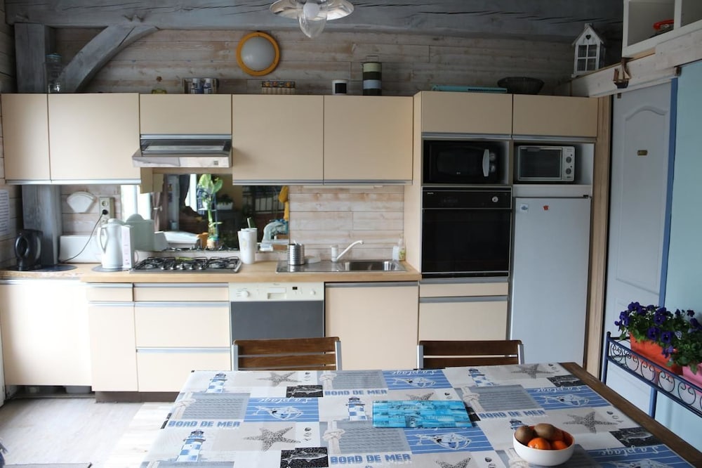 Photo 8