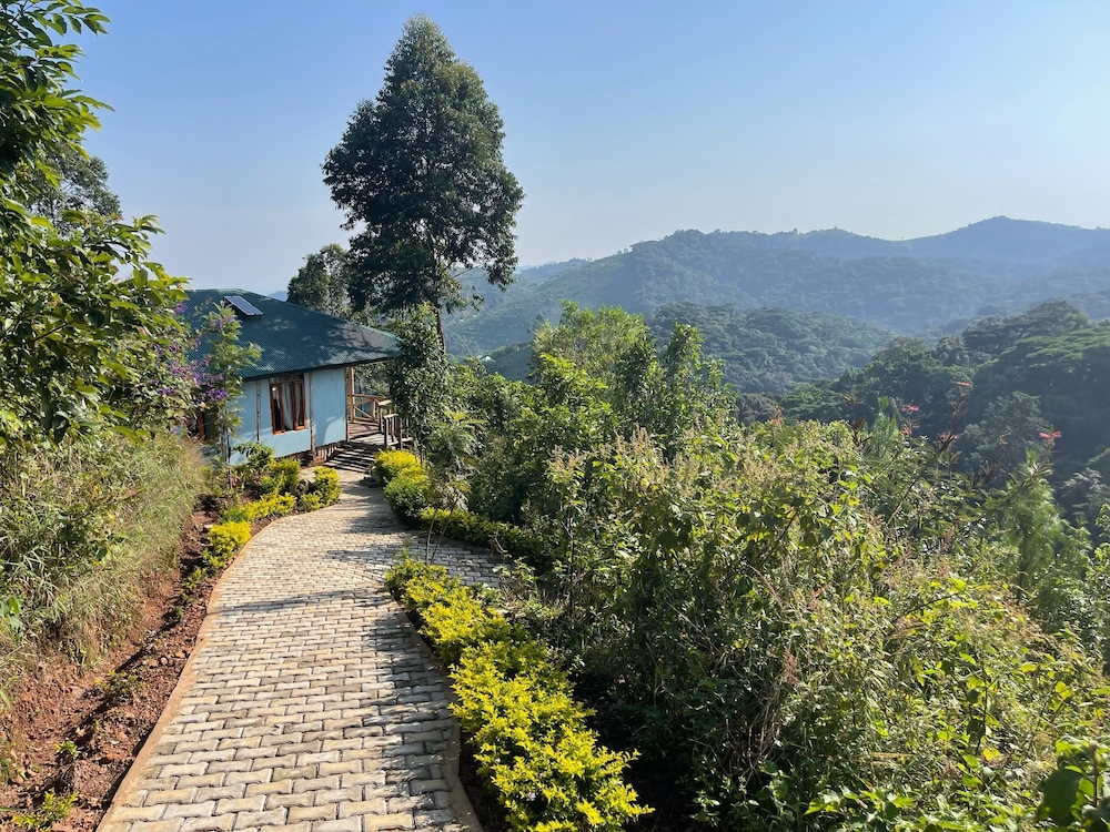 Bwindi Neckview Lodge