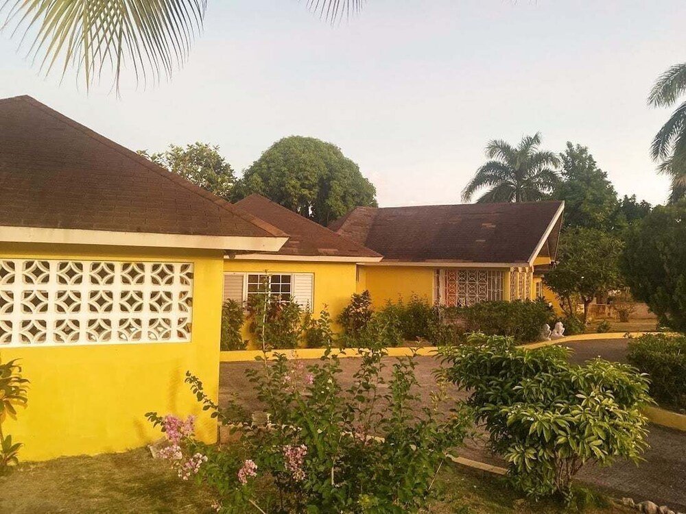 Ironshore Sugarmill Villa W Private Pool 6 Bedroom Villa