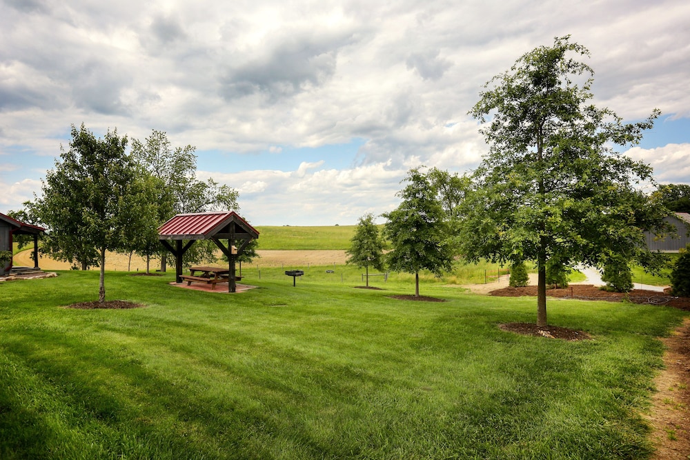 Deer Creek Winery at Watson Estate