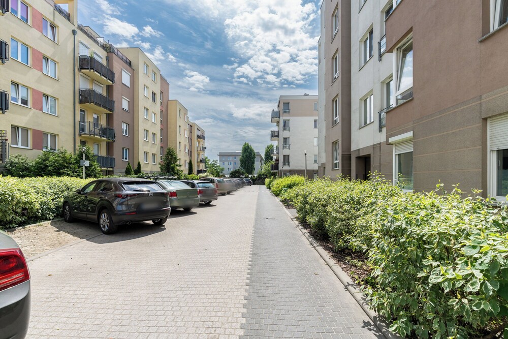 Cozy Poznan Apartment by Renters view 3