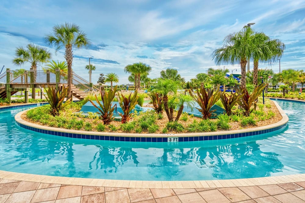 Comfortable Villa at Storey Lake Resort Near Disney - Image 3