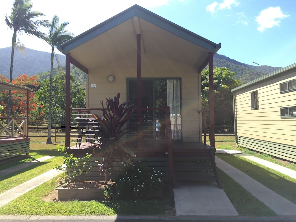 Cairns Crystal Cascades Holiday Park