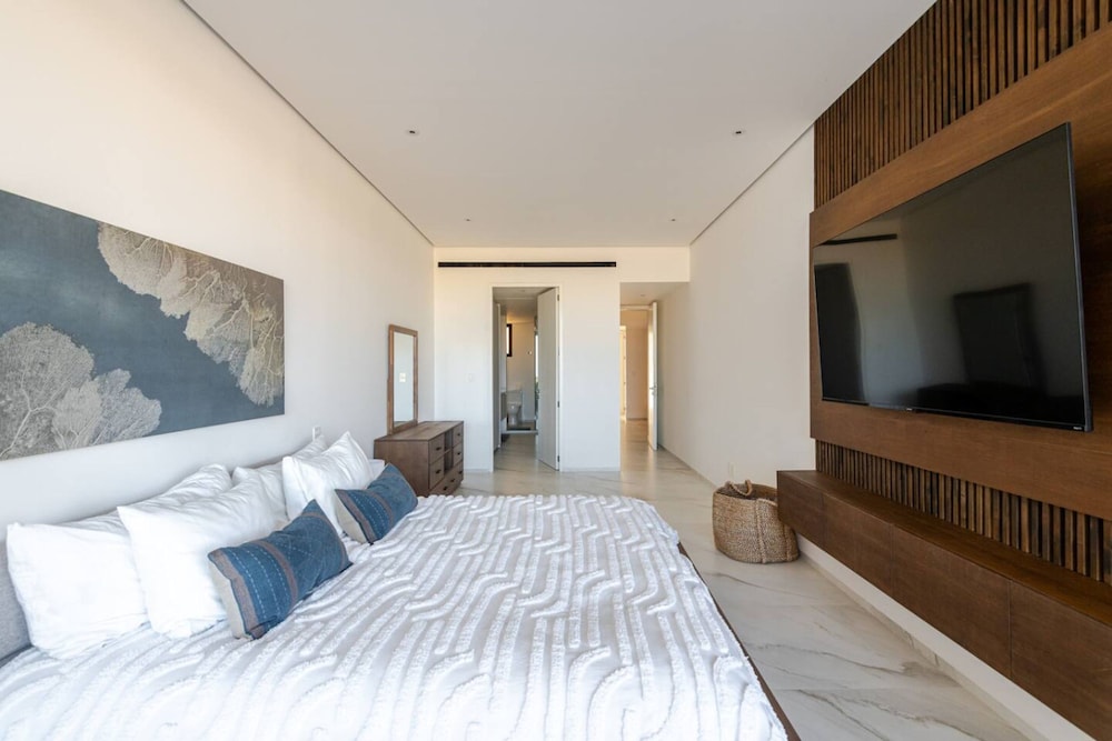 Brand new San Jose Condo