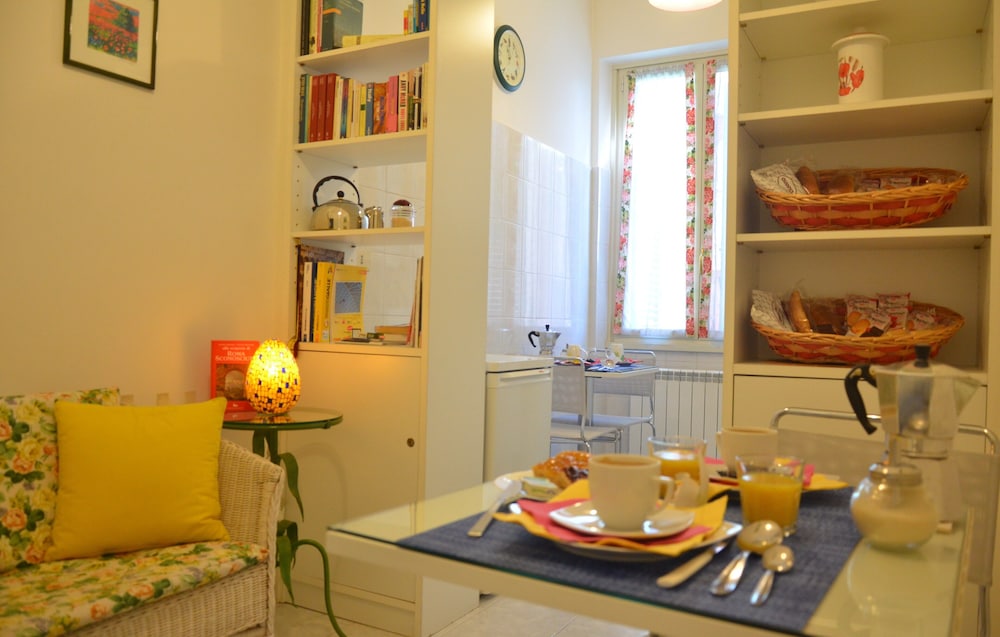 Vatican Walls B&B