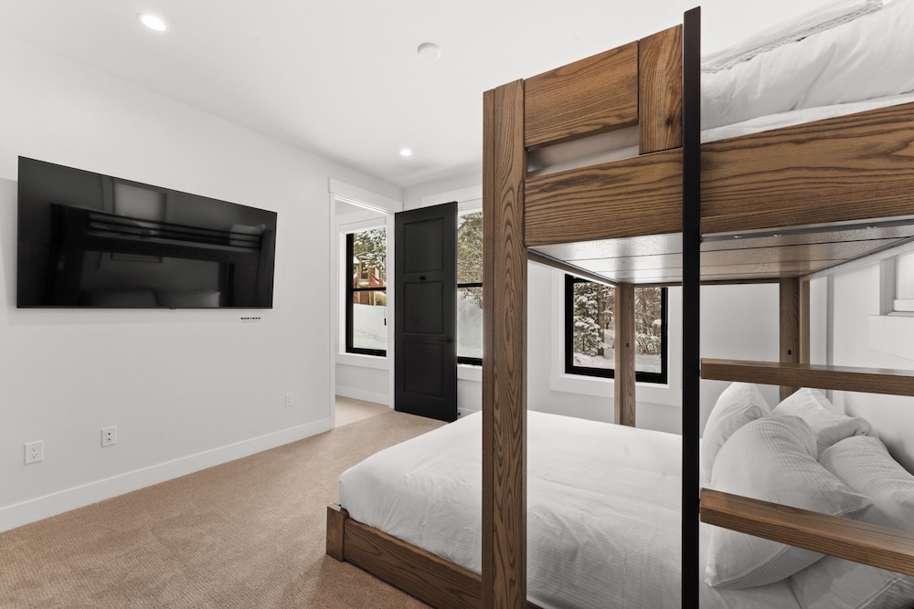 Alcove Unit 69