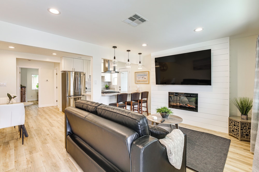 1 Mi to Chula Vista Bayfront: Home w/ Patio!