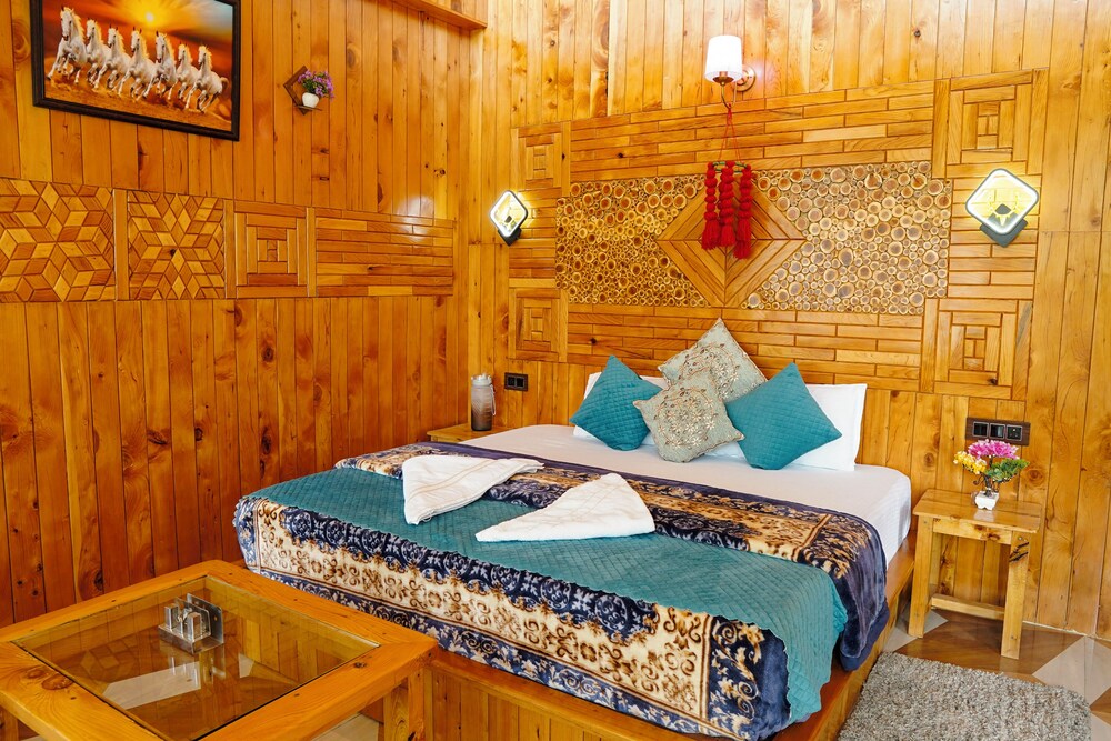 WOW Treehouse & Cottages