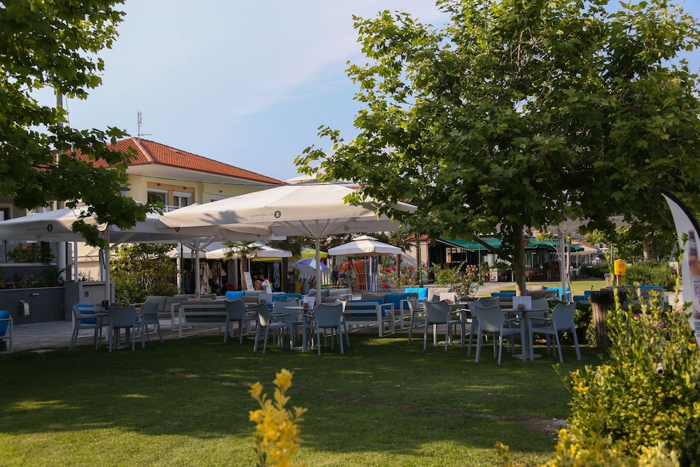 Rooms Amalthea Mare & Cafe - Bistro