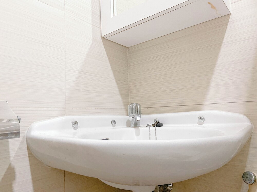 Simply Look 1BR at Gateway Pasteur Apartment