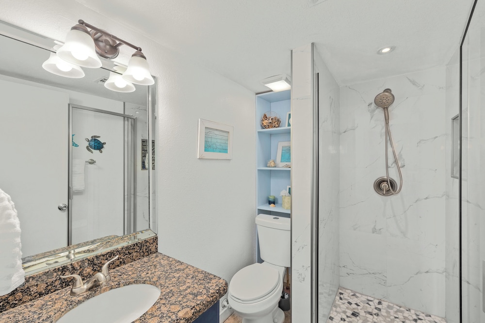 Steps to Pool & Beach: South Padre Island Retreat!