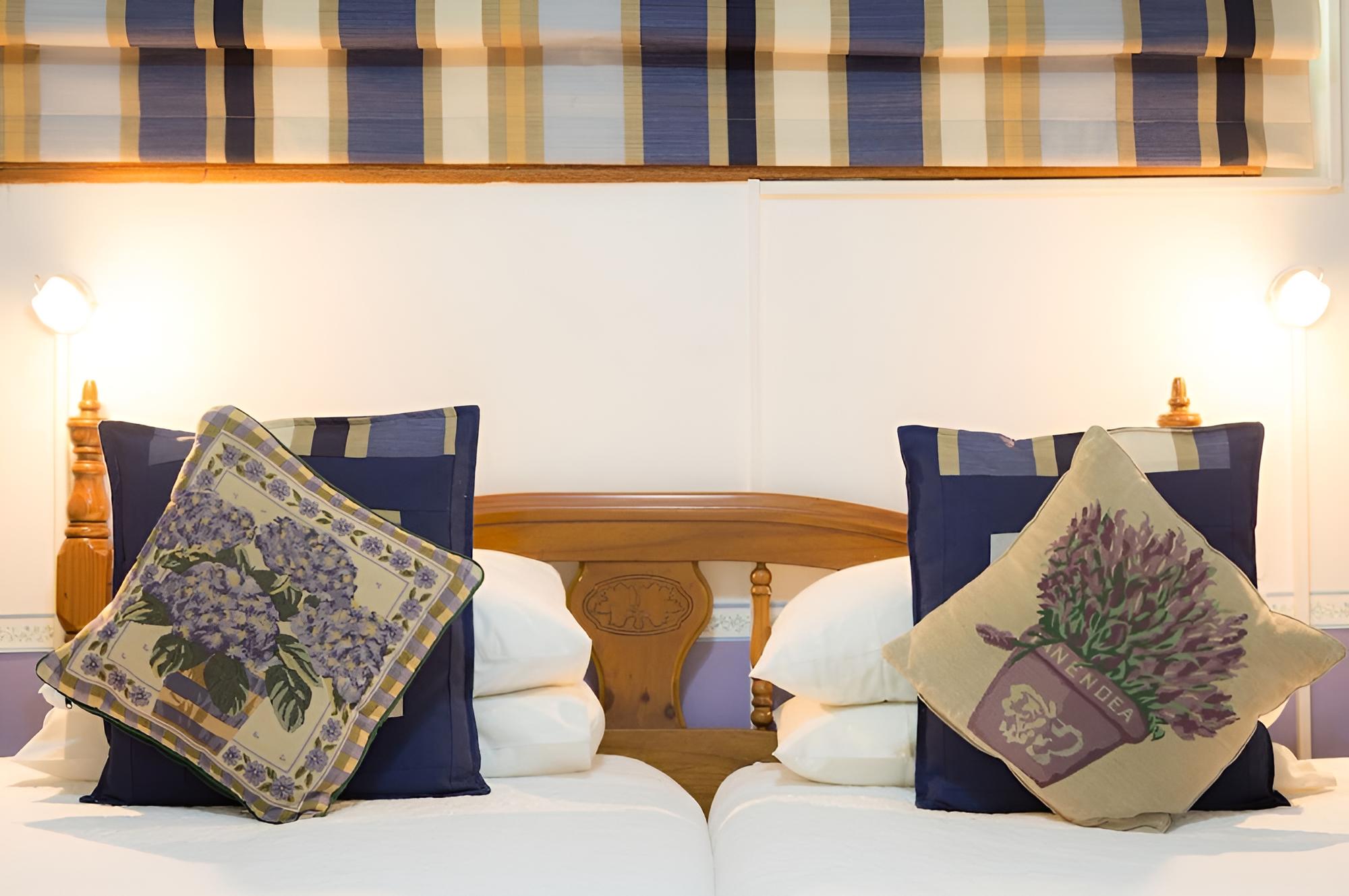 Jean Lee Bed & Breakfast