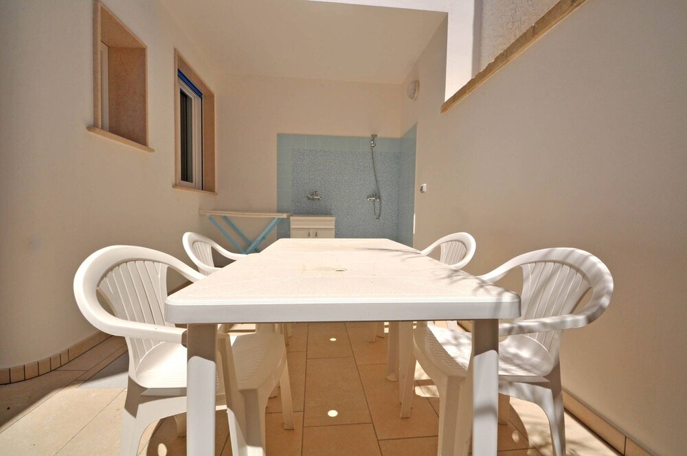 Villa Sacher Sleeps 12 Just 100 Metres From the sea
