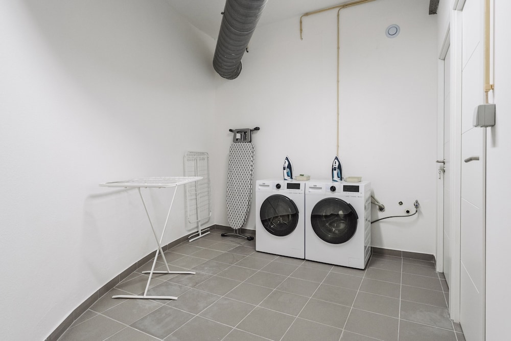Bom Sucesso Executive Flat 5 4 by Feel Porto