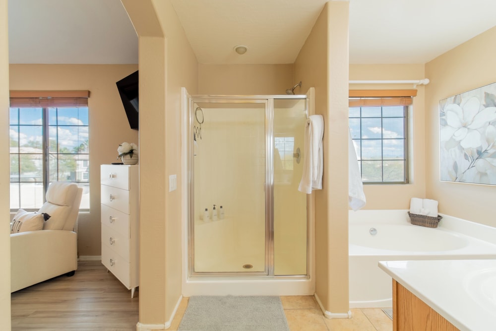 Casa Alessia 4BR Home & Heated Pool