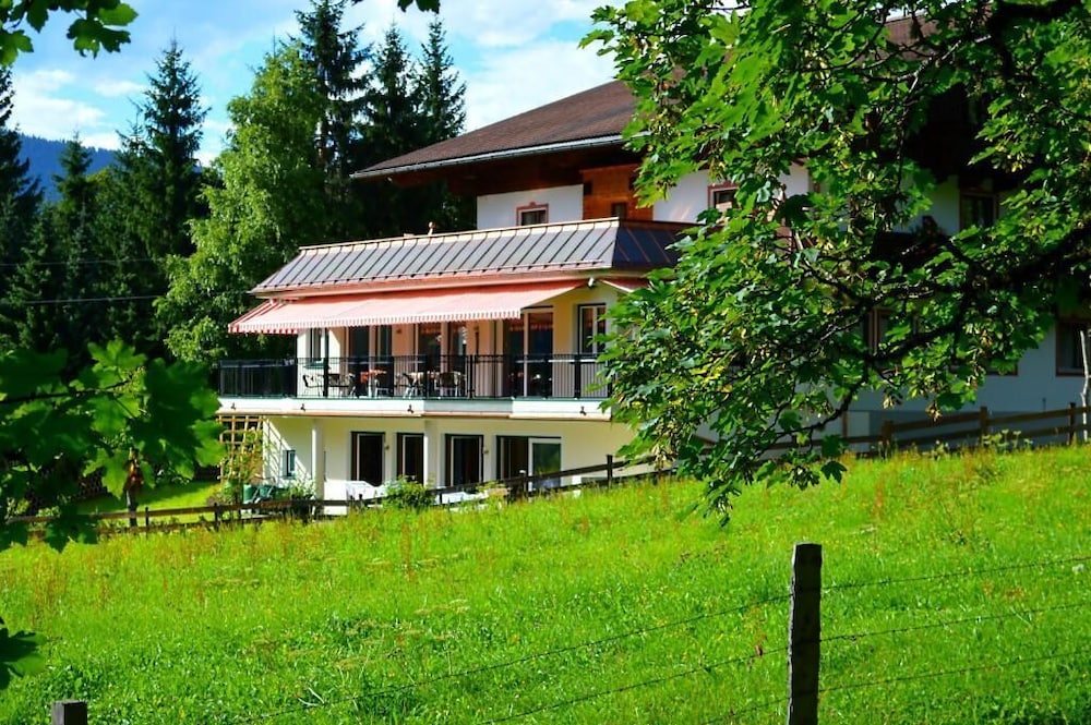 Hotel Kristall
