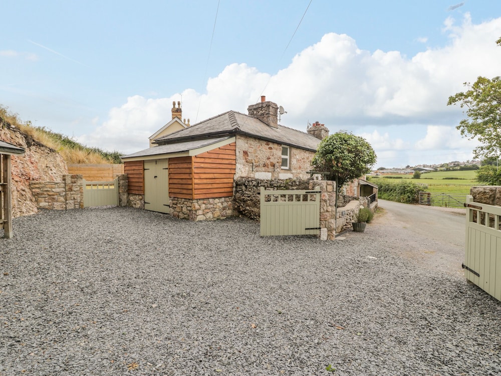 Pen Y Bont Ucha