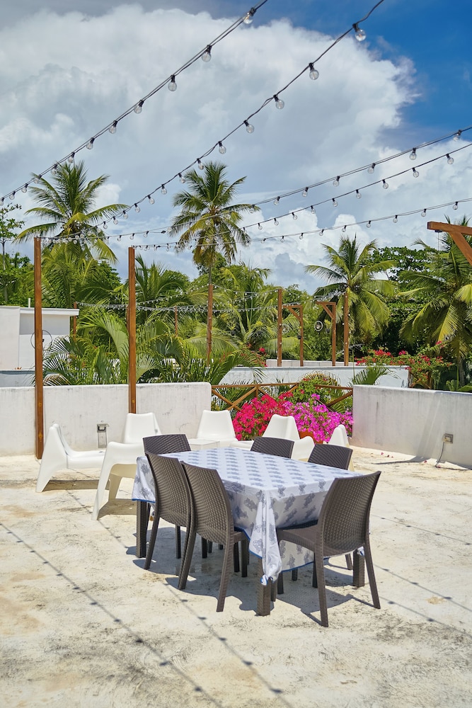 Beach Villa in El Portillo Sleeps 12
