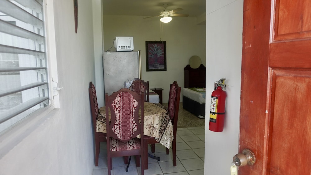 See Belize Vacation Rentals view 5