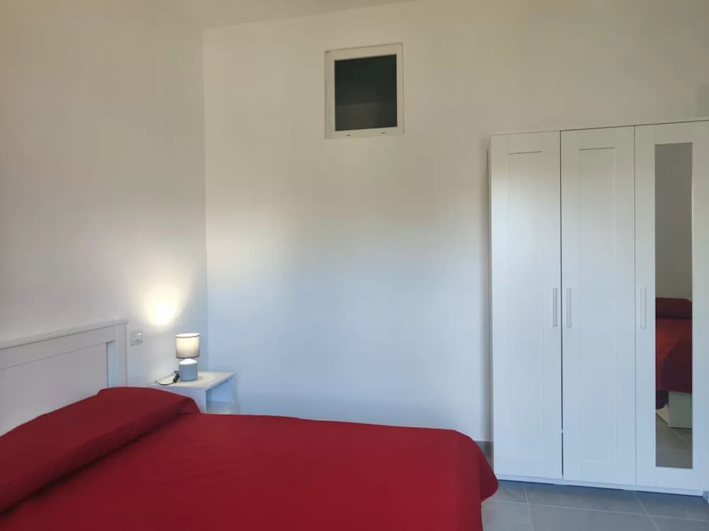 Cozy Apartment Near Alghero's Seafront