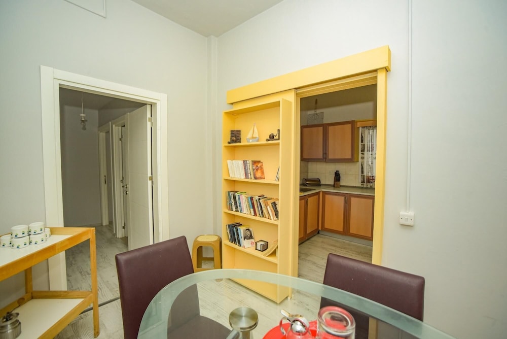 Cozy Home w Fireplace 10 min to Sea in Kyrenia