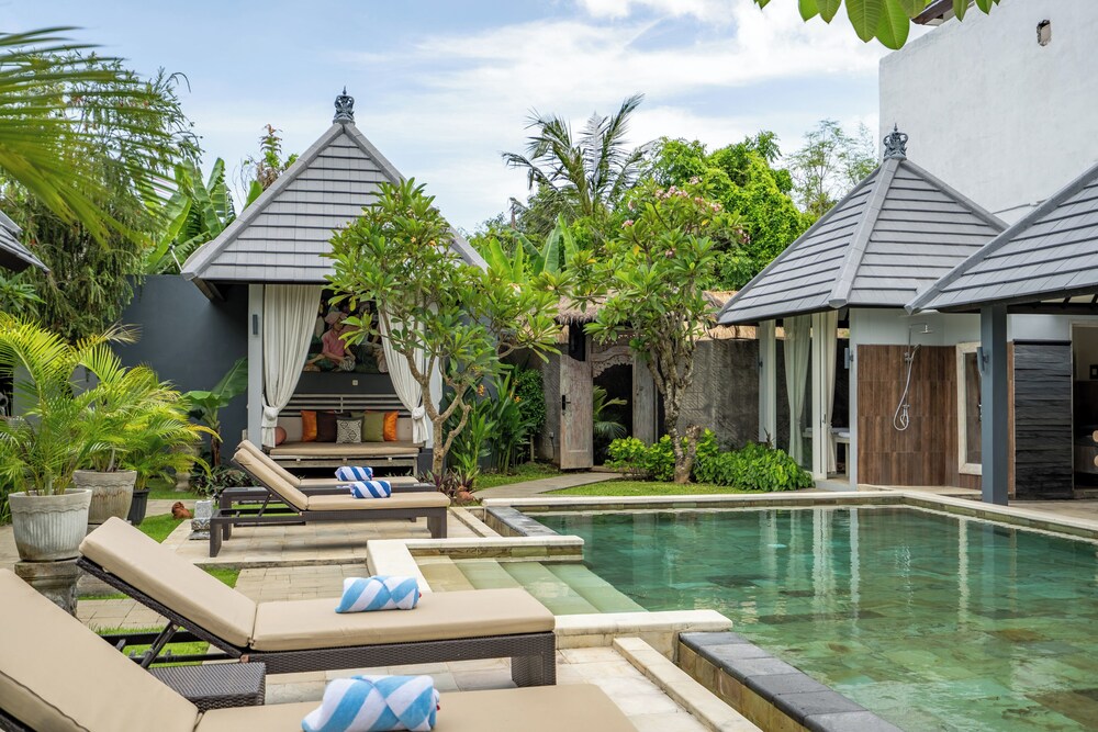 Luxury Aliya Villa by Betterplace