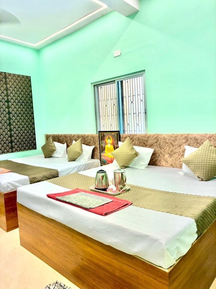 Atharv hotel