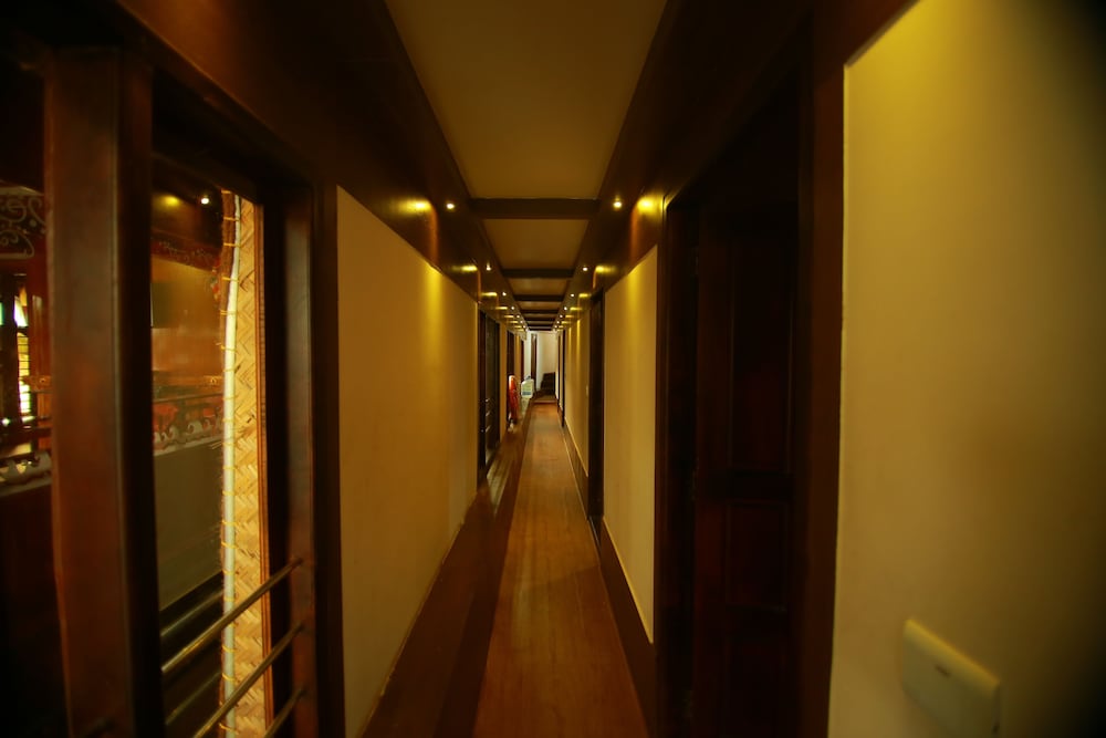 My Trip Houseboat