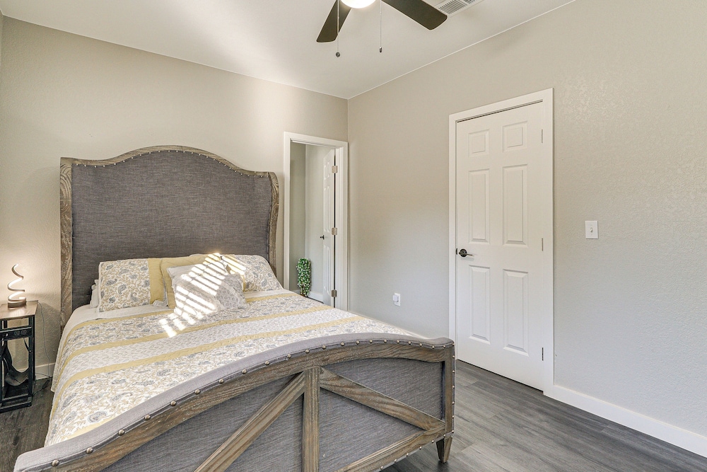 Updated Home 2 Mi to Downtown Texarkana!, photo 16