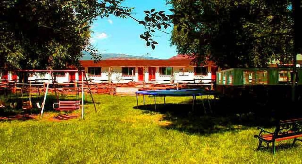 Capitol Reef Inn & Cafe