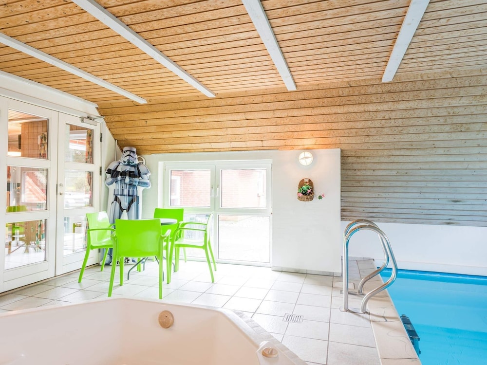8 Person Holiday Home in Blavand view 4