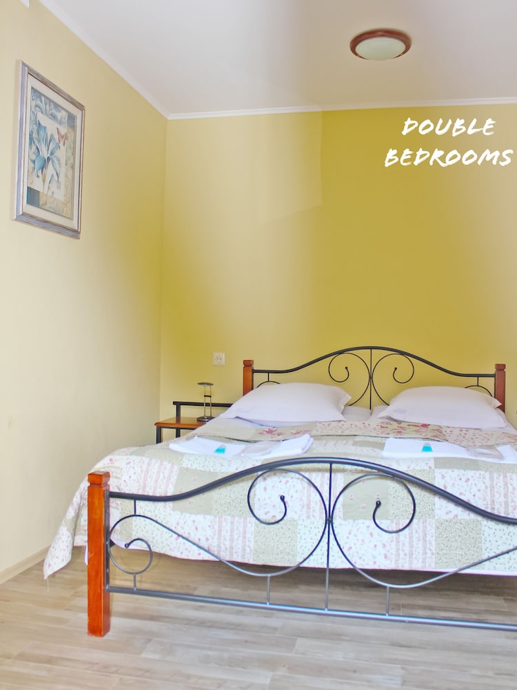 Red Fox Guesthouse