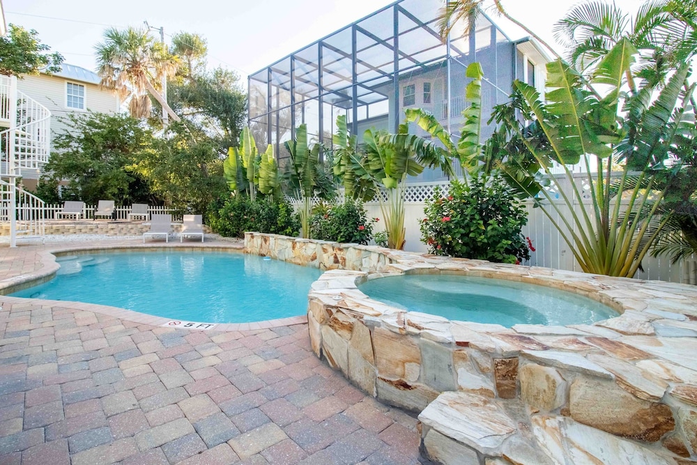 Coco Mango by Avantstay Chic and Private Captiva Escape